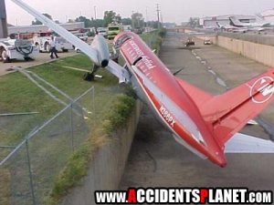 funny_plane_accident